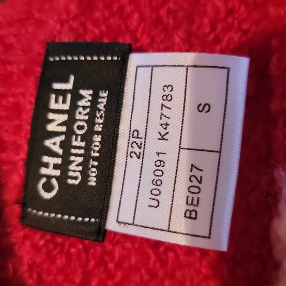 Chanel Uniform 22P Red and White Women's Sweater - Picture 10 of 10